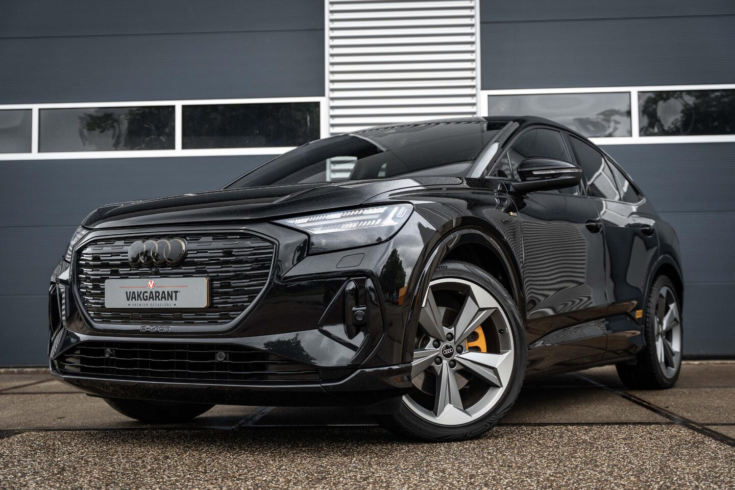Audi Q4 Sportback e-tron - 40 S Competition 77 kWh | Panorama dak |RS zetels |Head-Up | - AutoWereld.nl