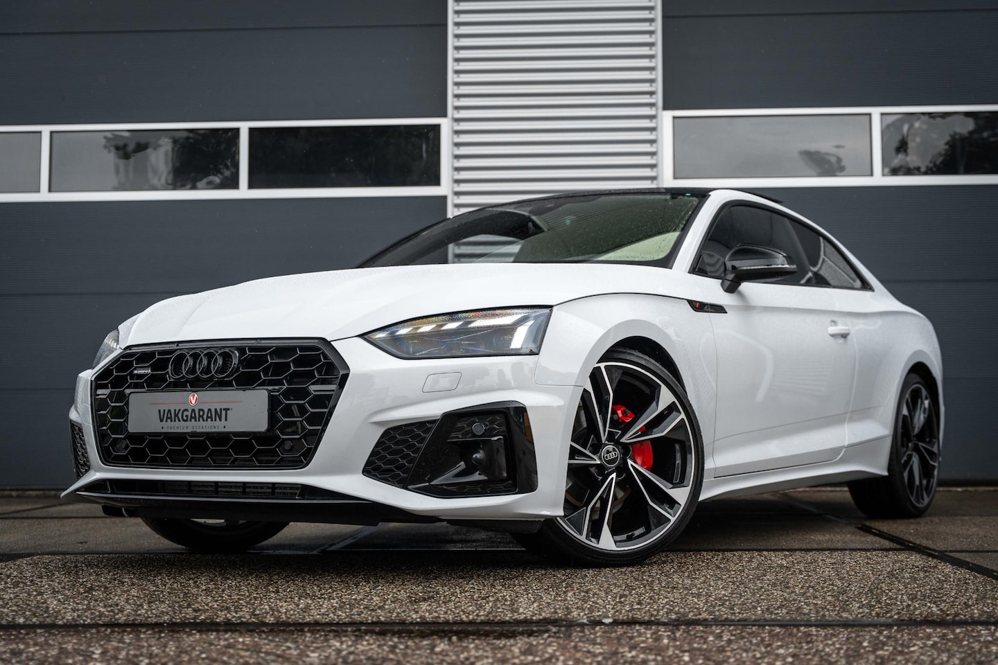 Audi A5 Coupé - 45 TFSI quattro S edition Competition |RS Zetels |Panorama dak | - AutoWereld.nl