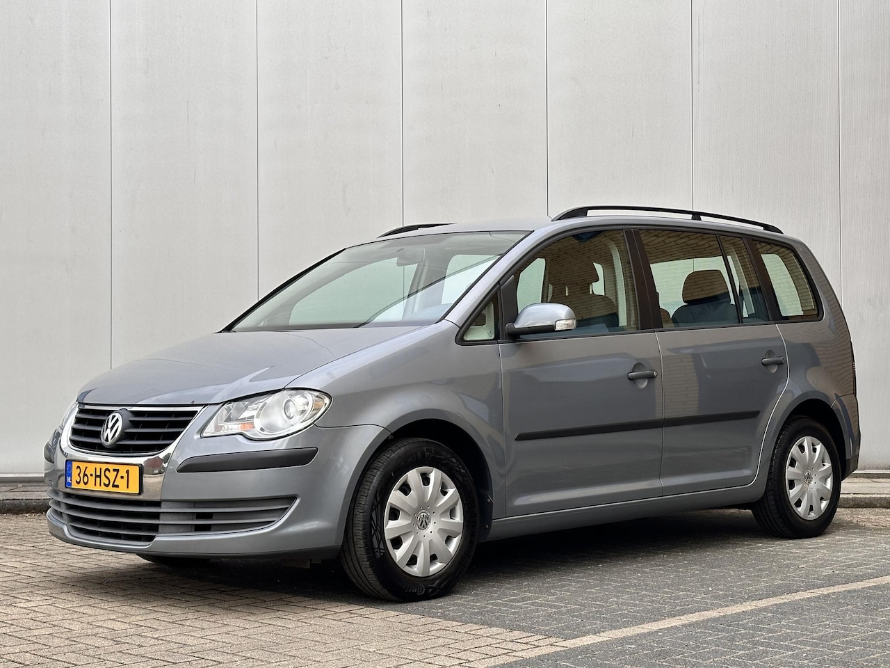 Volkswagen Touran - 1.6 l Cruise l Juiste motor l - AutoWereld.nl
