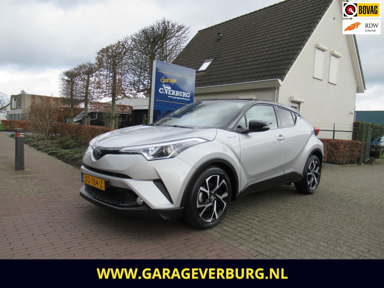 Toyota C-HR - 1.8 Hybrid Bi-Tone (Navi,Camera,Keyless,AdaptiveCruise,Spiegels elekinklapbaar,Stoelverwar - AutoWereld.nl