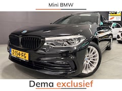 BMW 5-serie Touring - 520i High Executive PANO/LEDER/H-UP/DAB/CARPLAY/SFEERVERL///