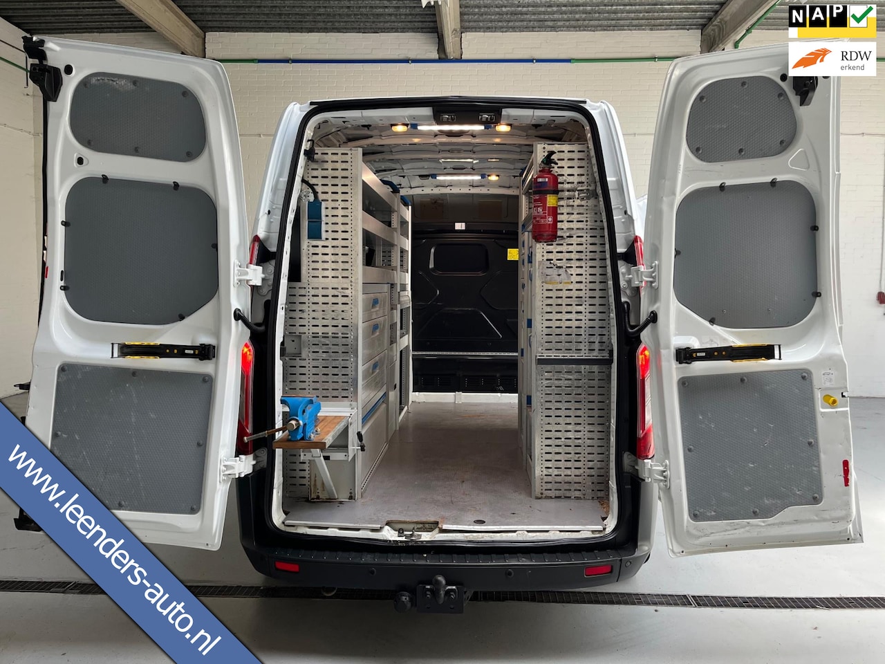 Ford Transit Custom - SERVICEWAGEN LANG / HOOG 310 2.0 TDCI EURO6 L2H2 TREND SORTIMO KASTEN V230 OMVORMER TREKHA - AutoWereld.nl