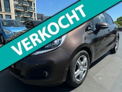 Kia Rio - 1.2 CVVT Super Pack 1e Eig Dealer Onderhouden Nieuwe Apk VolOptie