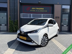 Toyota Aygo - 1.0 VVT-i x-play CAMERA GR.SCHERM NAP CARPLAY