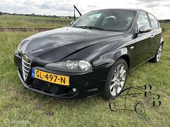 Alfa Romeo 147 - 1.9 JTD Business LEES TEKST INRUILKOOPJE