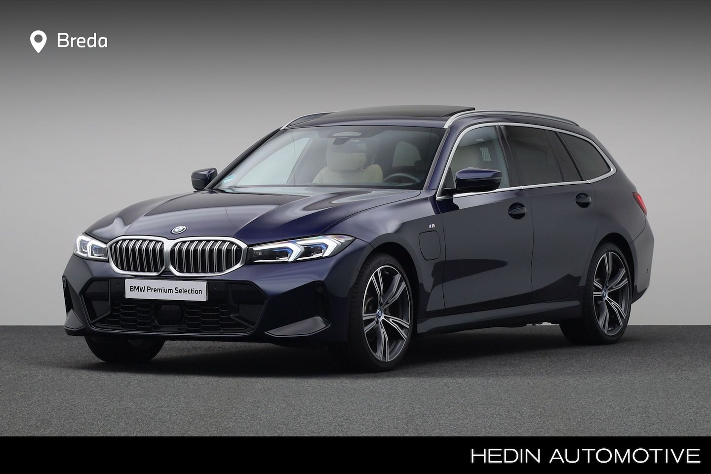 BMW 3-serie Touring - 330e | M-sport | Comfort access | Geluidswerende ramen | HiFi | Panoramadak | Driving Assi - AutoWereld.nl