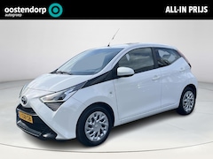 Toyota Aygo - 1.0 VVT-i x-play | 5 deurs | Carplay | Airconditioning | Parkeercamera | Elektrische buite