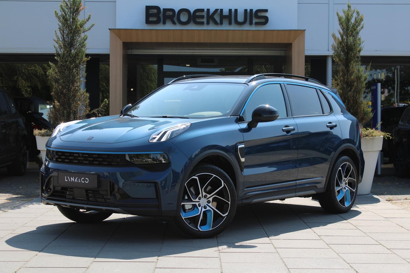 Lynk & Co 01 - | Stoel + Stuurwielverwarming | Zwarte hemelbekleding | Adaptieve cruise control | BLIS | - AutoWereld.nl