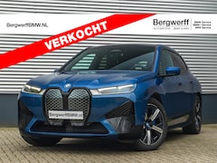 BMW iX - xDrive50 - Pano - Sportpakket - Parking Ass Plus - Driving Ass - Stoelverwarming