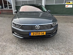 Volkswagen Passat Variant - 1.4 TSI ACT 150 pk Business Edition 6 BAK/ NAVI/PARKPILOT/TEL/SPRAAKBEDIEN/DISTRIBUTIE VER