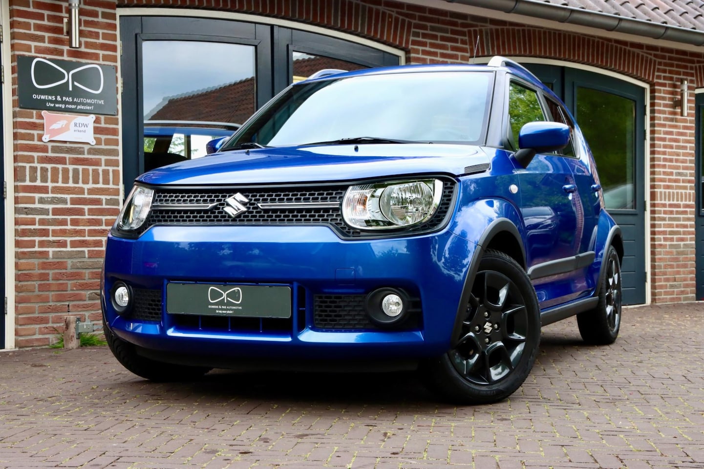 Suzuki Ignis - 1.2 Select | CAMERA | CARPLAY | HOGE INSTAP | STOELVERWARMING - AutoWereld.nl