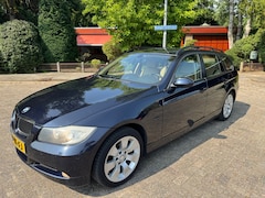 BMW 3-serie Touring - 318i Business Line