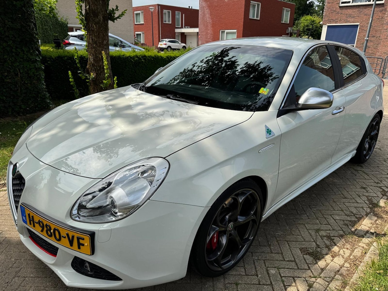 Alfa Romeo Giulietta - 1.4 T M-Air Distinctive - AutoWereld.nl