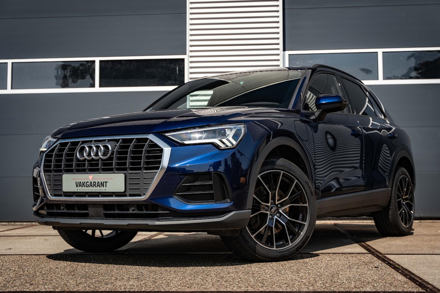 Audi Q3 - 45 TFSI e S edition |Panorama dak |ACC | Camera - AutoWereld.nl