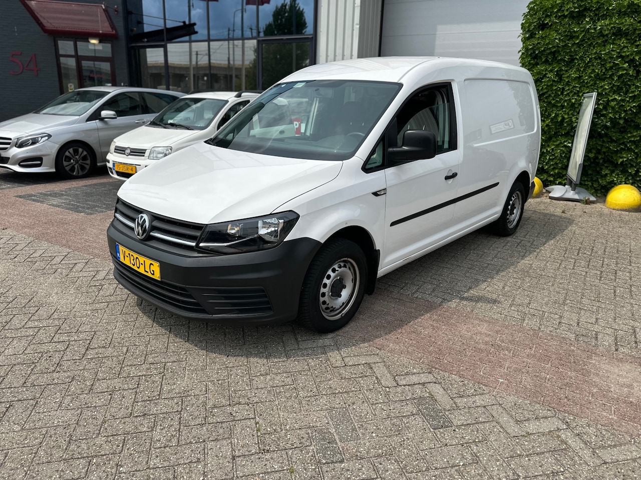 Volkswagen Caddy Maxi - 2.0 TDI L2H1 BMT Easyline - AutoWereld.nl