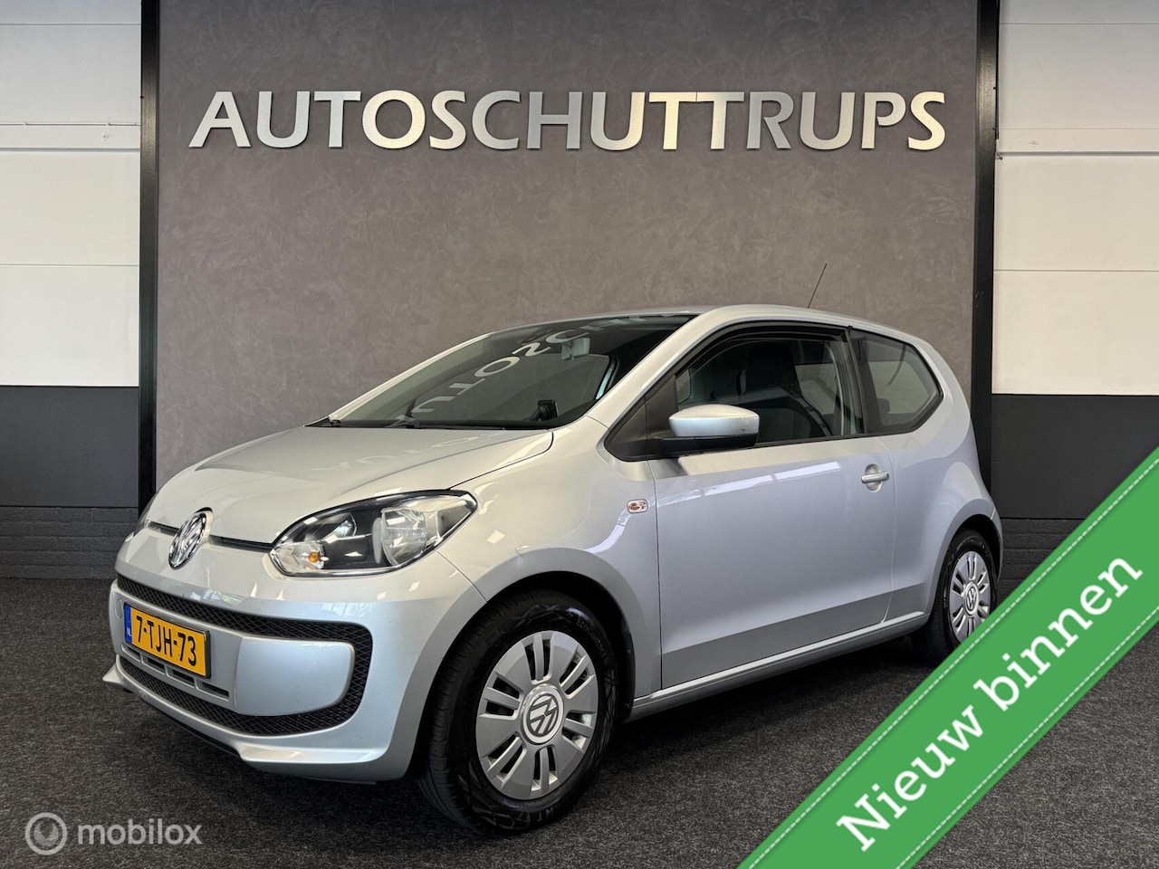 Volkswagen Up! - 1.0 high up! BlueMotion AIRCO / CRUISE / NAVI - AutoWereld.nl
