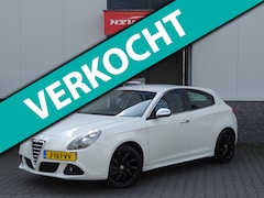 Alfa Romeo Giulietta - 1.4 T Distinctive airco LEER 2e eigenaar