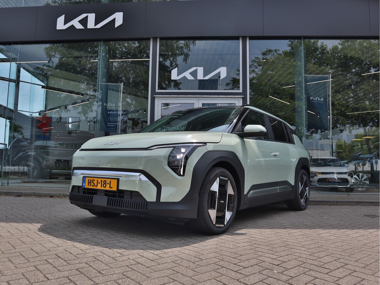 Kia EV3 - Plus Advanced 81.4 kWh Direct leverbaar | Pano-dak | Tot 10 jaar Kia-Garantie - AutoWereld.nl