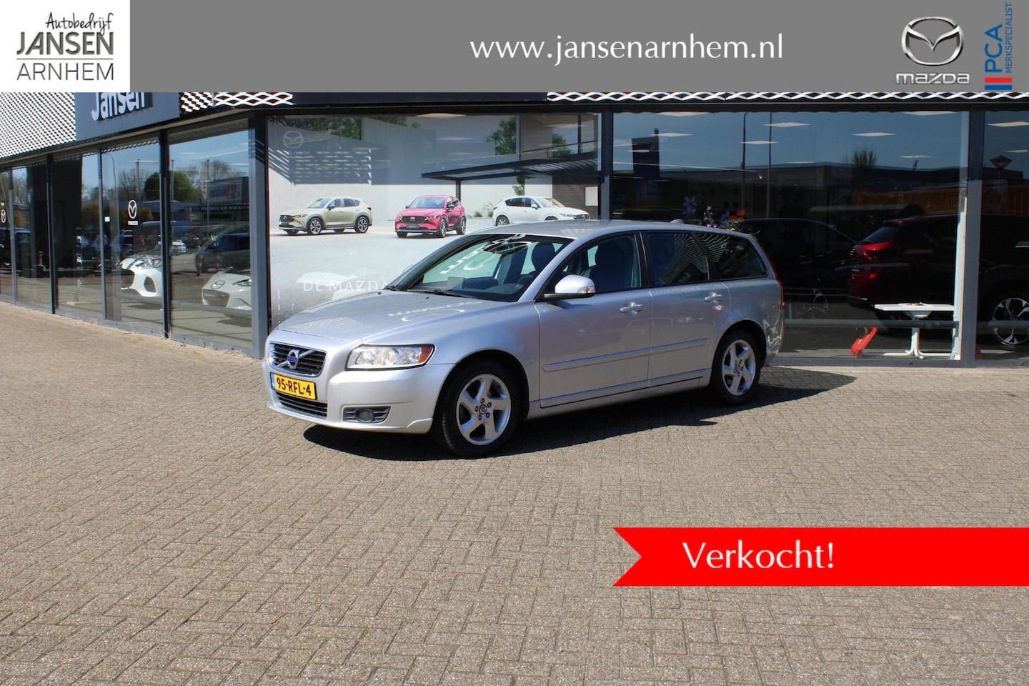 Volvo V50 - 2.0 Sport 2.0 Sport , Trekhaak, LMV 16 Inch, PDC, Cruise, Navi, Clima, Bluetooth - AutoWereld.nl