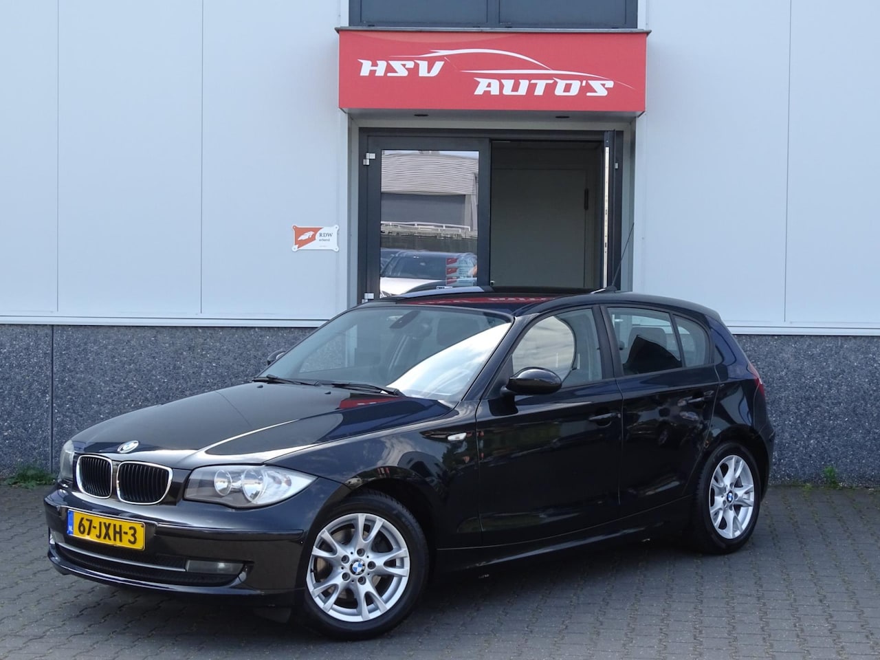 BMW 1-serie - 118i Business Line airco LM 4-deurs org NL - AutoWereld.nl