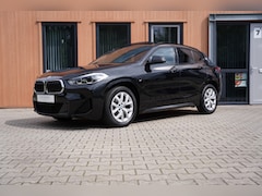 BMW X2 - 20i | sDrive | M-Sport | Panorama | Trekhaak | Head-up