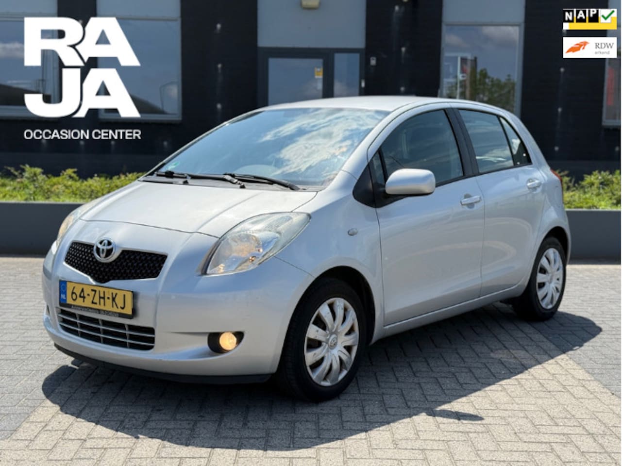 Toyota Yaris - 1.3 VVTi Sol NAP/Airco/Top onderhouden - AutoWereld.nl