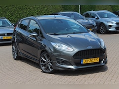 Ford Fiesta - 1.0 EcoBoost ST Line / Navigatie / Parkeerhulp achter / 17'' / Xenon / DAB / Getint glas /