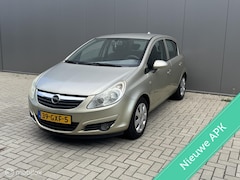 Opel Corsa - 1.4-16V Enjoy, APK, NAP, A/C, Cruise, Elekt Ramen