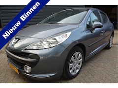 Peugeot 207 - 1.4 VTi Look Airco Trekhaak