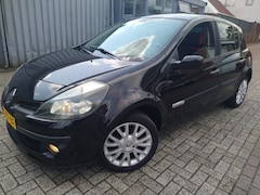 Renault Clio - 1.2-16V Rip Curl