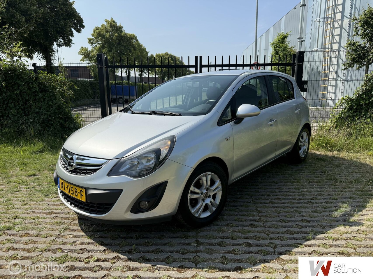 Opel Corsa - 1.2-16V COSMO NAVI AIRCO CRUISE SPORT - AutoWereld.nl