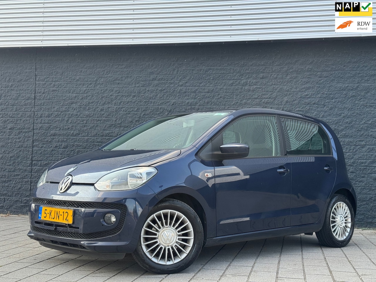 Volkswagen Up! - 1.0 high up! BlueMotion 5DRS AIRCO/DEALERONDERHOUDEN - AutoWereld.nl
