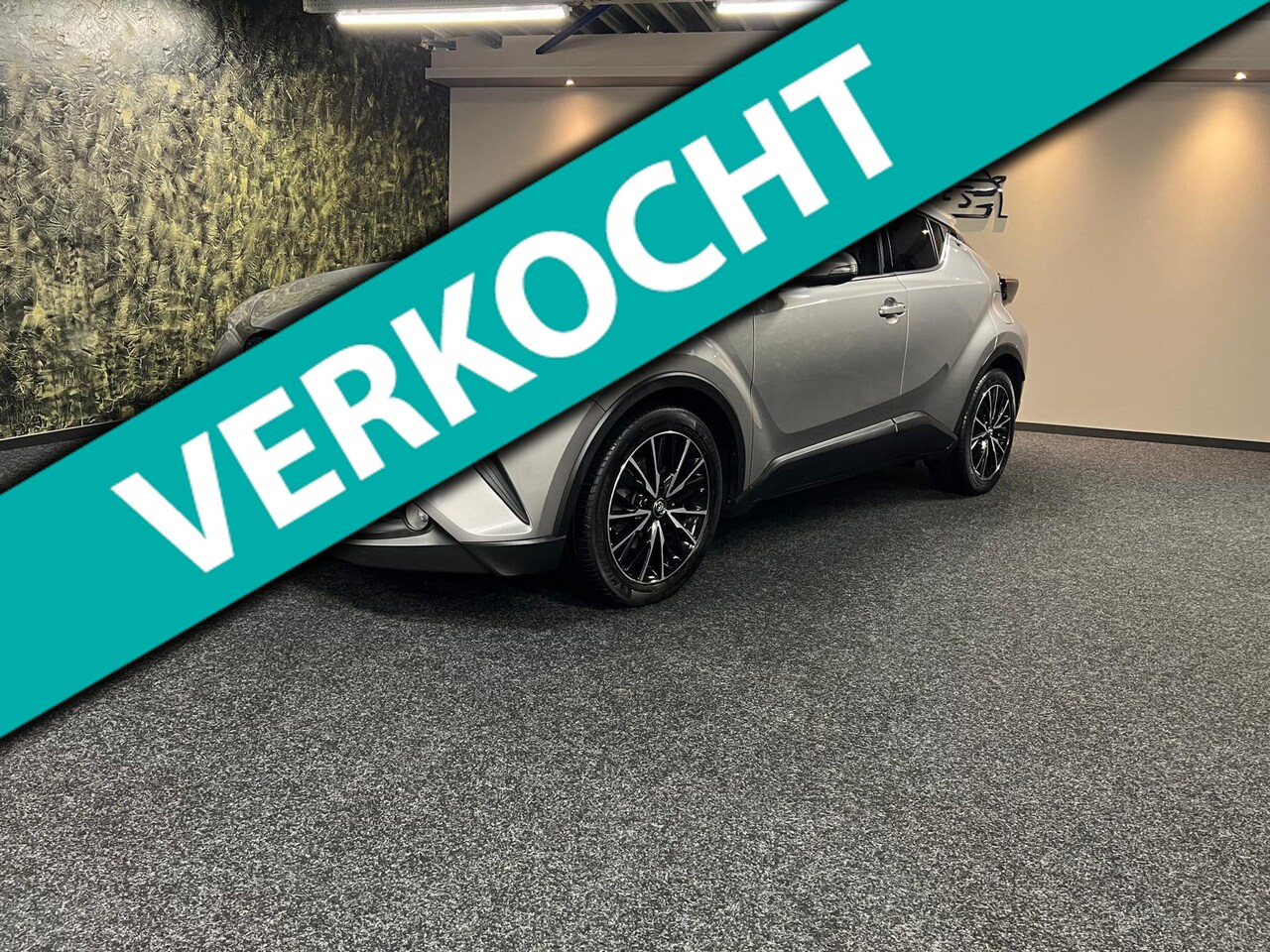 Toyota C-HR - 1.8 Hybrid Dynamic-AUTOMAAT-CAMERA-TREKHAAK-CRUISE CONT - AutoWereld.nl