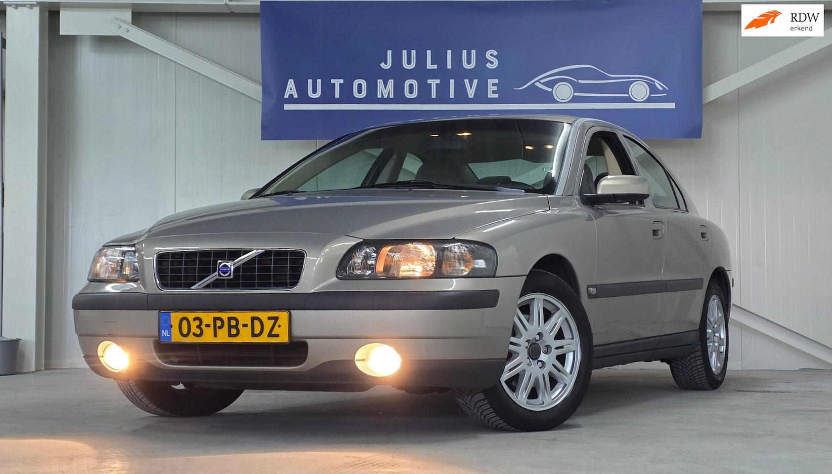 Volvo S60 - 2.4 Sports Edition Volledig Onderhouden Trekhaak Nieuwe APK - AutoWereld.nl