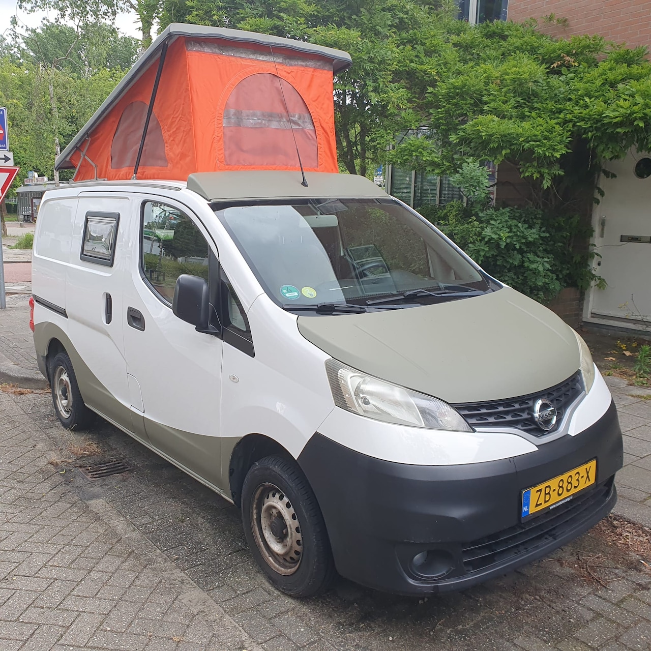 Nissan NV200 - Camper in 2019 gebouwd door CustomCamp - AutoWereld.nl