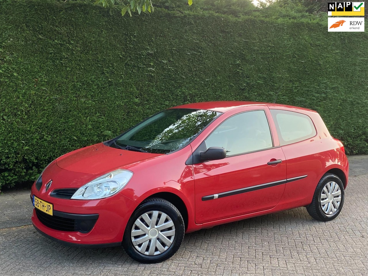 Renault Clio - 1.2-16V RIJDT GOED/APK 11-2025/INRUILKOOPJE!! - AutoWereld.nl