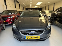 Volvo V40 - 1.6 T3 Summum PANORAMA/APK GELDIG 05-06-2026
