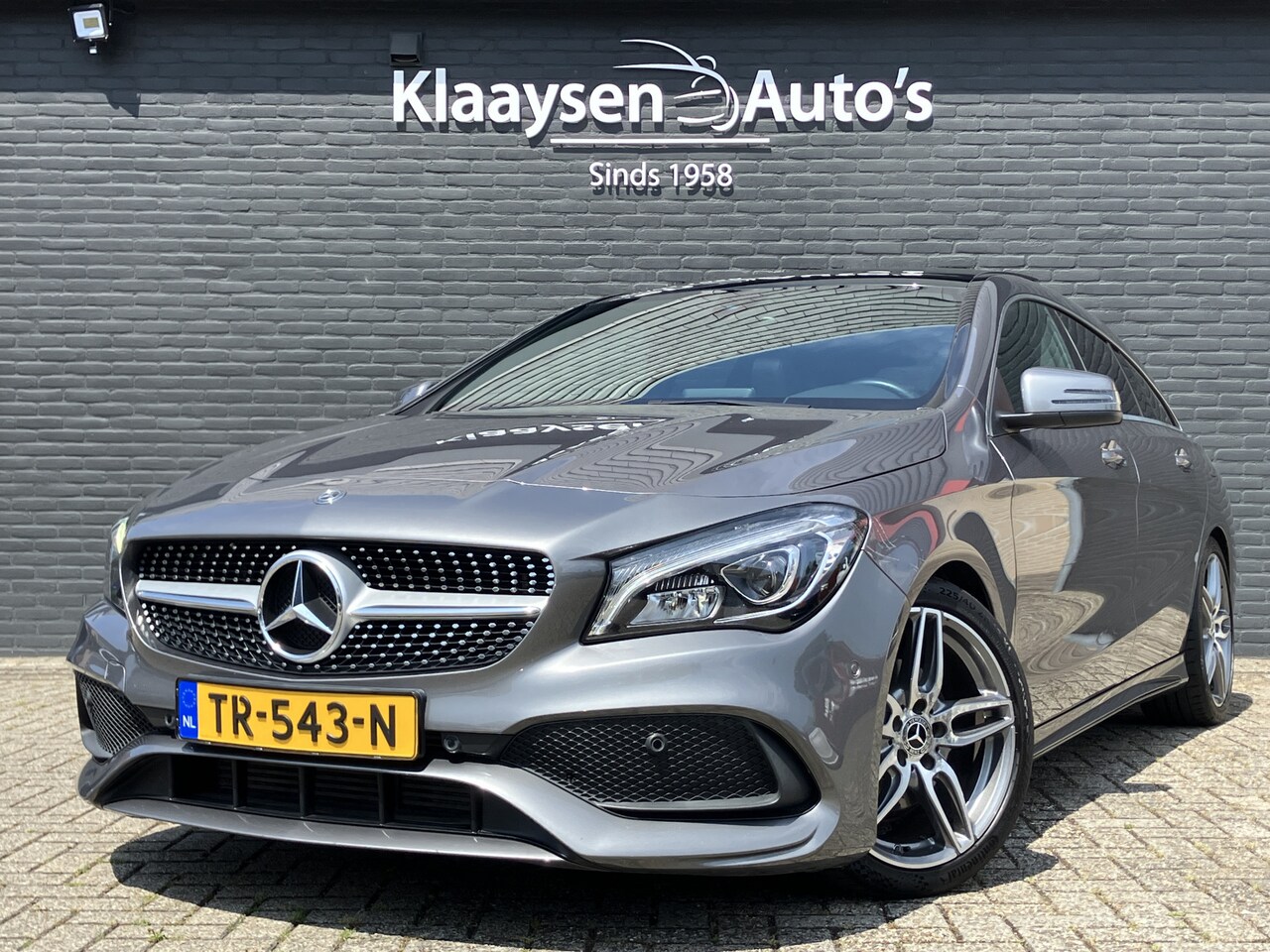 Mercedes-Benz CLA-klasse Shooting Brake - 180 Bus. Solution AMG AUT. | navigatie | panoramadak | privacy glas | sportstoelen | NL au - AutoWereld.nl