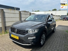 Volkswagen T-Roc - 1.5 TSI Style Business AIRCO/ NAVI/ CAMERA