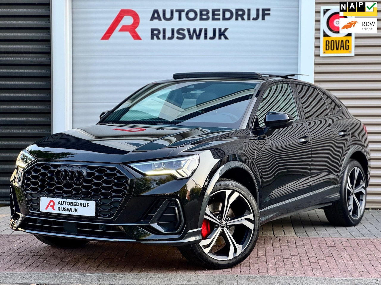 Audi Q3 Sportback - 45 TFSI e S Edition Pano/Matrix/AppleCarPlay - AutoWereld.nl