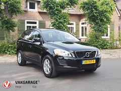 Volvo XC60 - 2.0 T5 Momentum | Cruise Control | Parkeersensoren | Trekhaak | Leer | Automaat |