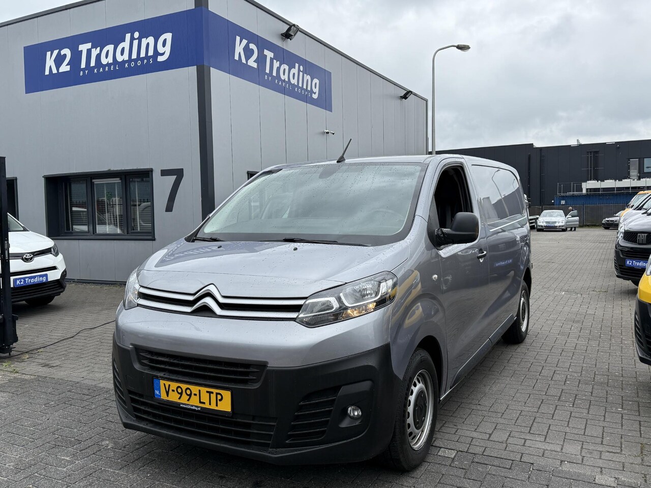 Citroën Jumpy - 2.0 BlueHDI 120 M Worker 2.0 BlueHDI 120 M Worker - AutoWereld.nl