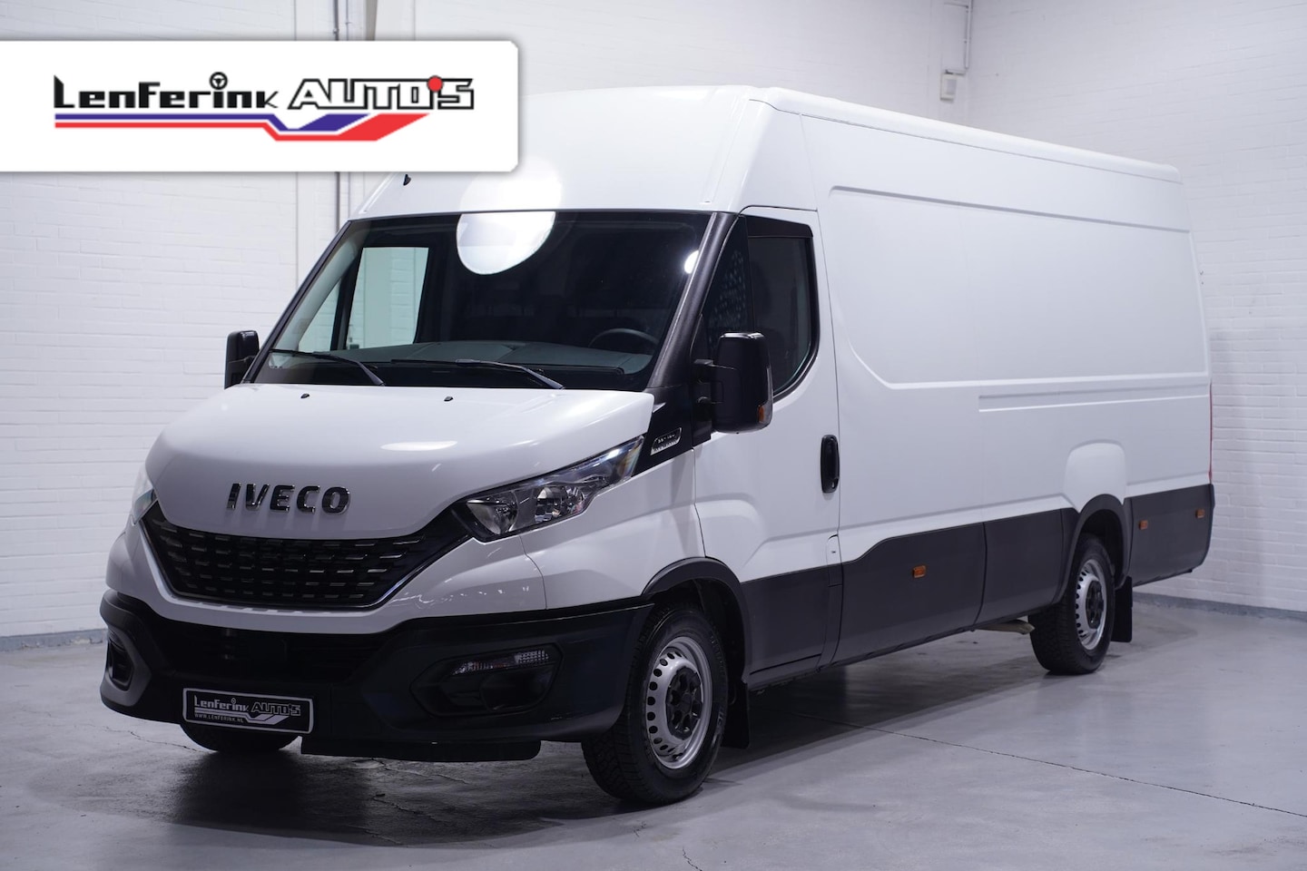 Iveco Daily - 35S16 160 pk Automaat L4H2 Airco ECC Audio DAB+, Laadruimte Pakket, Multistuur, 3-Zits - AutoWereld.nl
