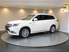 Mitsubishi Outlander - 2.4 PHEV S-Edition *Dealer OH* Carplay|Trekhaak|Luxe