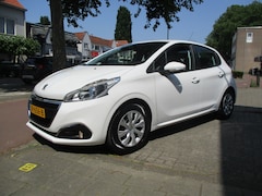 Peugeot 208 - 1.2 PureTech Blue Lion 5-drs / AIRCO / NAVI / 141dkm