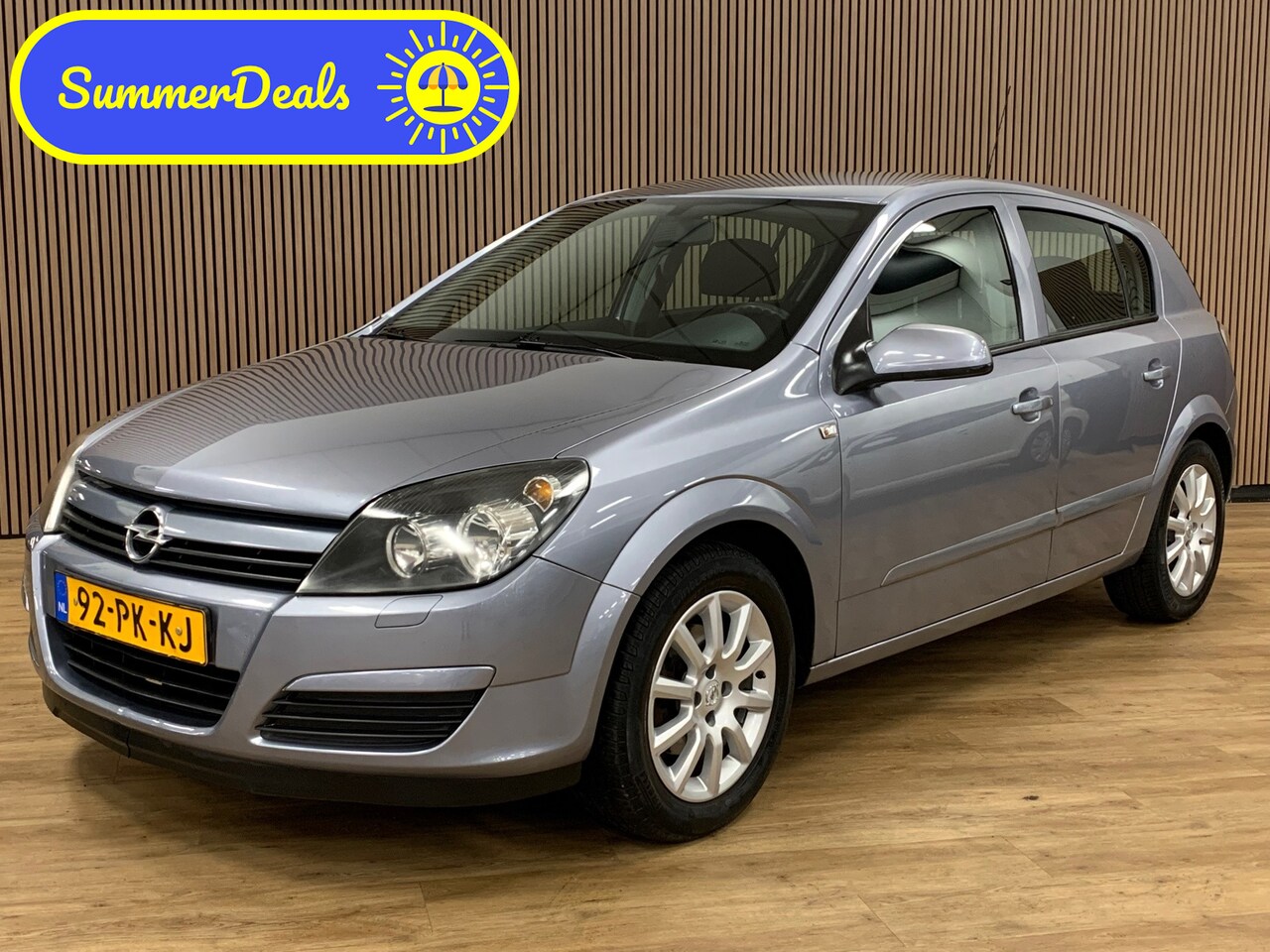 Opel Astra - 1.6 Enjoy|Climate Control| - AutoWereld.nl