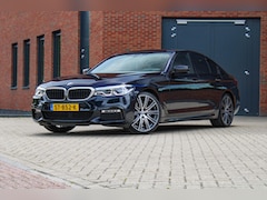 BMW 5-serie - 520i High Executive | M-Sport | Orig. NL | Individual | HUD | Memory | Camera