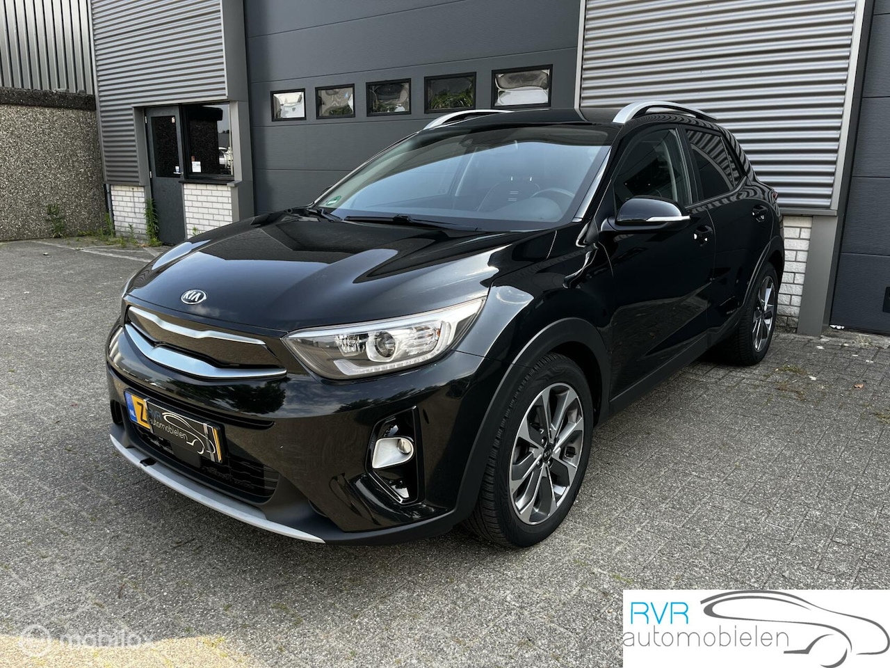 Kia Stonic - 1.0 T-GDi AUTOMAAT/NAVI/CAMERA/SCHADE - AutoWereld.nl