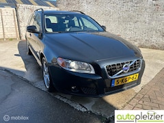 Volvo V70 - 1.6 T4 Nordic, trekhaak, leer, automaat