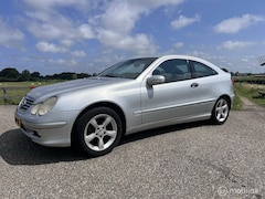 Mercedes-Benz C-klasse Sportcoupé - 200 K